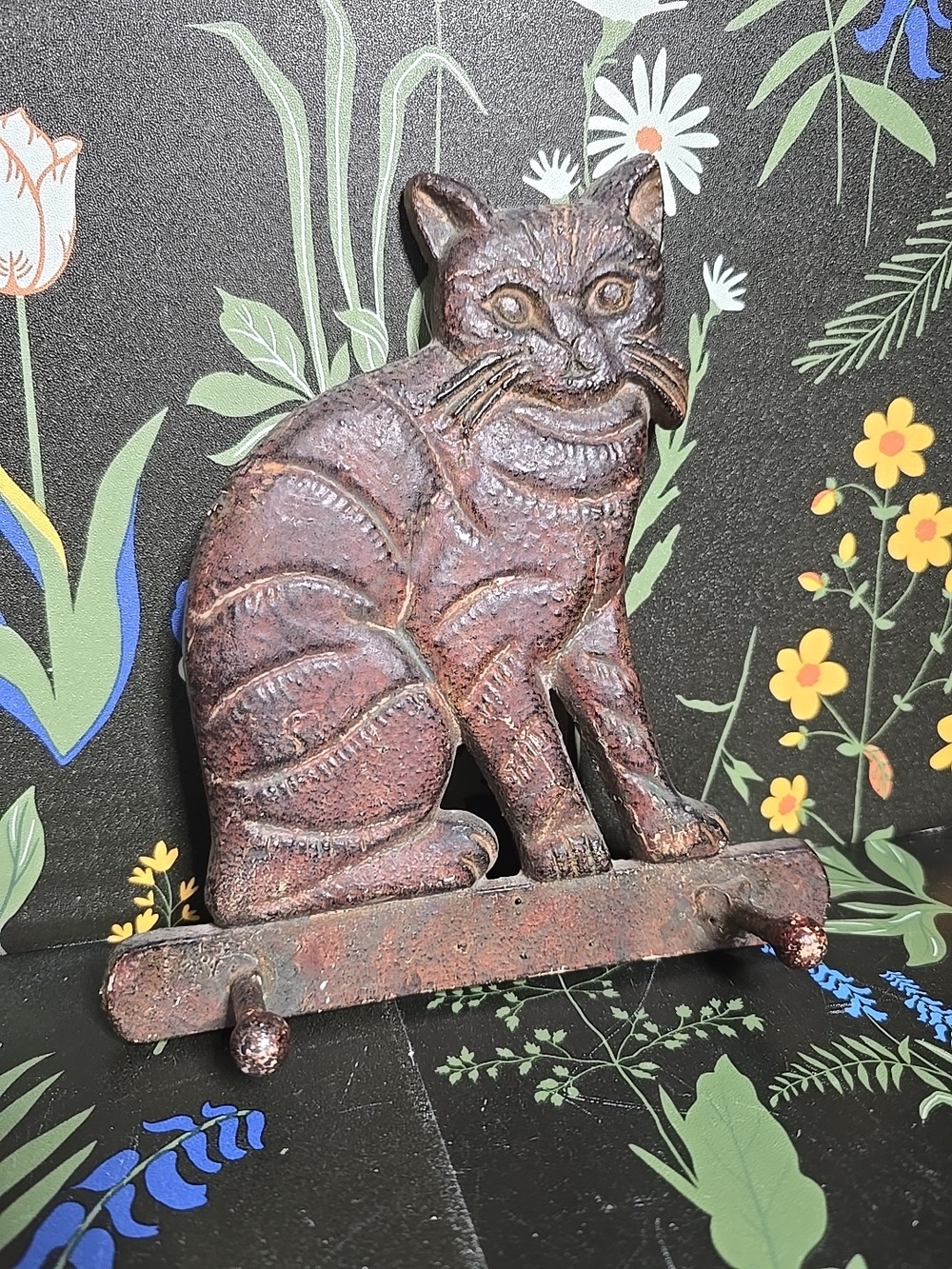 Vintage Decorative Brown Cat Wall Hook - Rustic Cast Iron Cat Hook